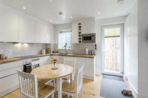 Living Room/Kitchen
