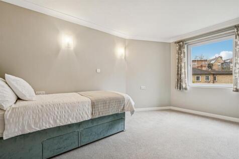 1 bed, 1 bath Flat in edinburgh - Photo 13