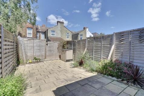 essex road garden.jpg