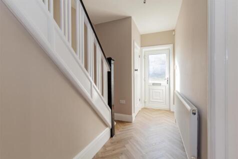 Entrance Hall-1.jpg