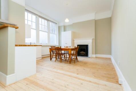 Ariston Property proudly brings to market this newly renovated and modern studio apartment, close to Upton Park Underground Station. Couples welcome.