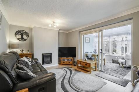 Lounge/Sitting Room