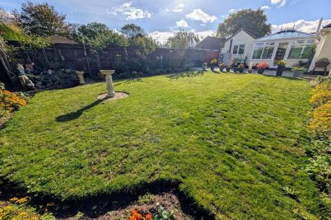 PXL_20251027_1132...