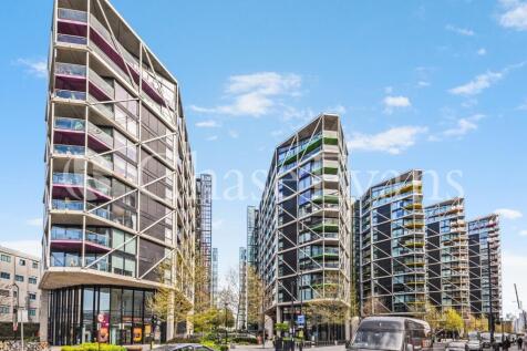 Bright studio suite apartment within this exceptional recently built riverside development. This spacious suite comprises an open plan living area, fully fitted kitchen, separate bedroom area and a sp