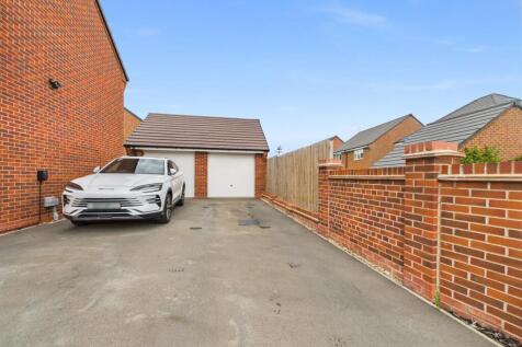 OFF ROAD PARKING & GARAGE