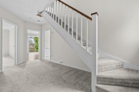 20a Maybrook Gardens, HP13 6PJ-10.jpg