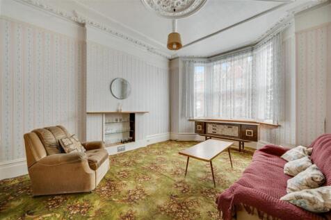 Daniels_Harlesden Gardens NW10 _010.jpg