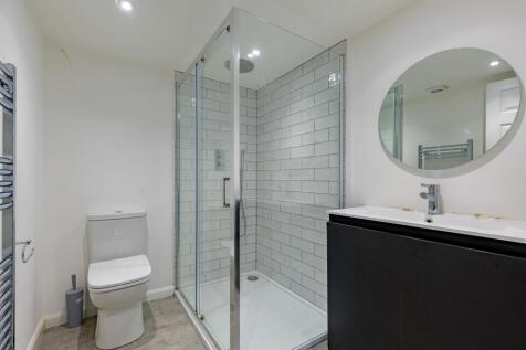 6 bed, 5 bath Detached in Edinburgh - Photo 20