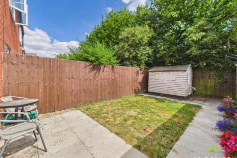 CAM01420G0-PR0952-STILL009.jpg