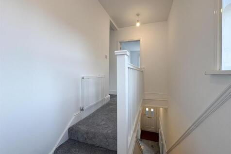 Hallway-2.jpg
