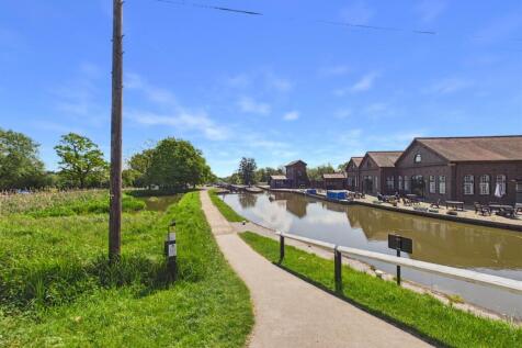 Nearby Hatton Locks