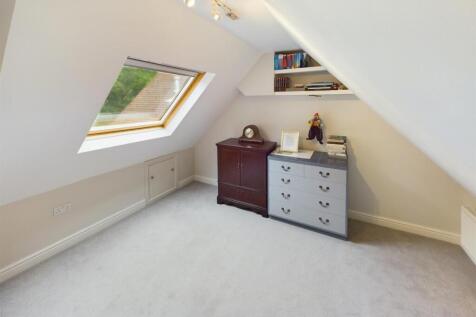 CAM02570G0-PR0020-ST