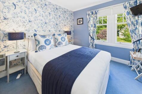 CAM03185G0-PR0115-STILL018