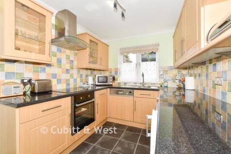 Kitchen/ Breakfast Room