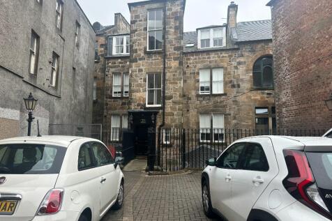 1 Bedroom Flat in PA1 2DA