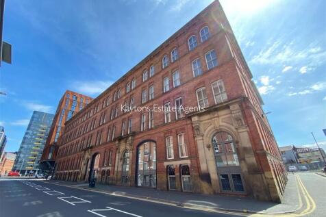 ** DEPOSIT FREE OPTION AVAILABLE ** Available 28th August. Furnished. This spacious and well presented two bedroom apartment is located on the fourth floor of a popular Victorian conversion which is s
