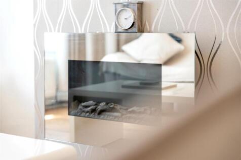 15 Sherrington Rd-02.jpg