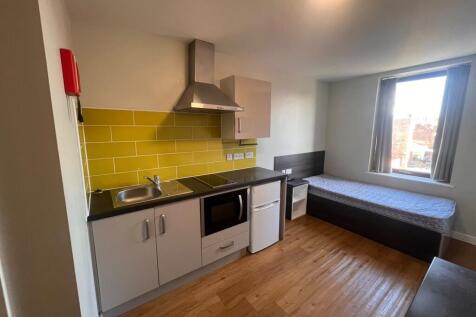 Flat in CH1 2AB
