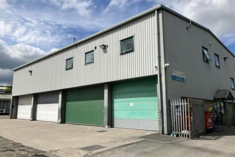 Industrial Park to rent in scarborough