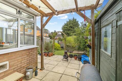 45 Kingfisher Drive, Banbury-12.jpg
