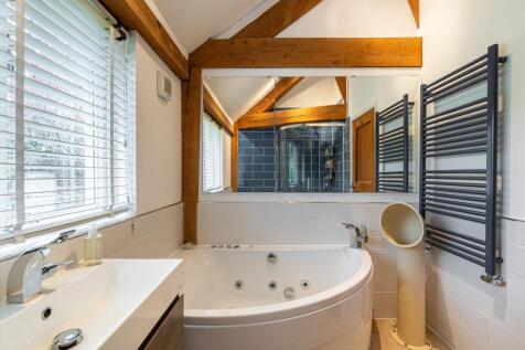 4 bed, 4 bath Detached in Bristol - Photo 12