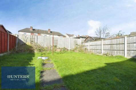 REAR GARDEN 03.jpg