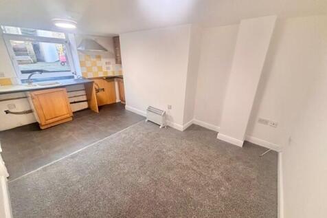 1 Bedroom Flat in HX1 2LE