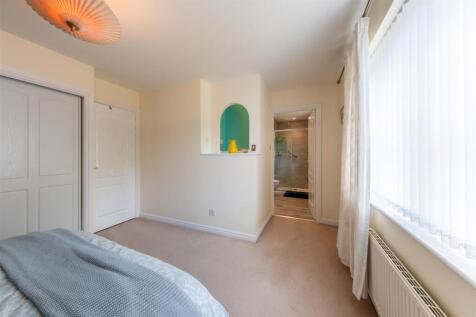 14 Trafalgar Close-019.JPG