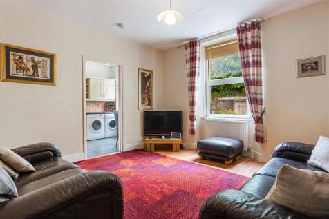 A13 - Bridge Road Torquay, Olivet - 250814.jpg