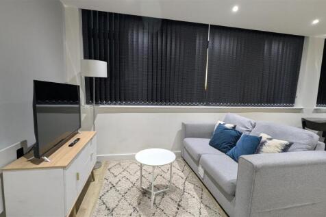 PXL_20250305_181118304