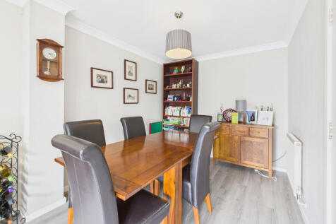 CAM04968G0-PR0050-STILL016