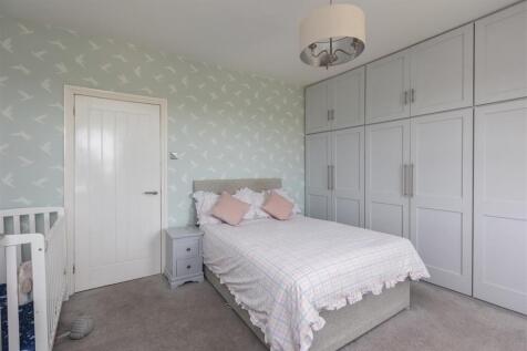 Castle Road 5 Bedroom 1-2.jpg