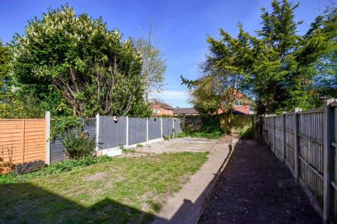 6 Manor Close-14.jpg