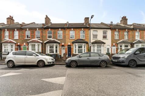 Coopers Lane, E10