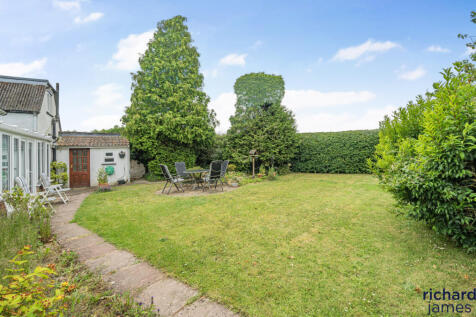 c6ffef9d-0efe-46c...