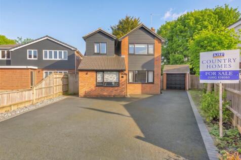 27TheGreenways_Front.jpg