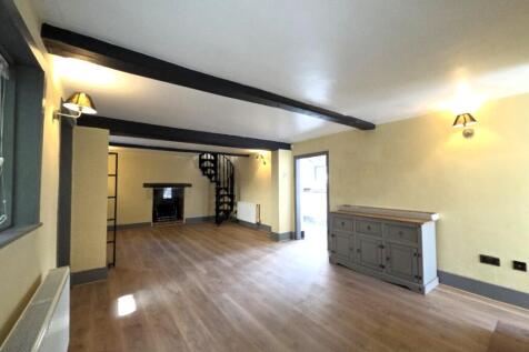 Sitting / Dining room