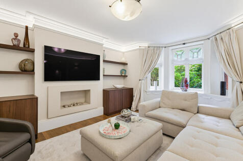 Newly refurbished to an exceptional standard, this property features a spacious double reception room with dedicated dining space, alongside a contemporary kitchen offering generous worktop space and