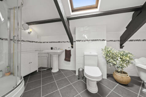 The Mill - 1st Floor Bath