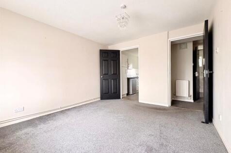 Living Room 2.jpg