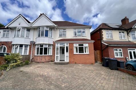 ** Zero Deposit Guarantee Available **
* Five Bedrooms * Popular Location * Gas Central Heating * Drive Way Excellent * Commuting Links * Two Reception Rooms * Two Reception Rooms * Family Home * Unfu