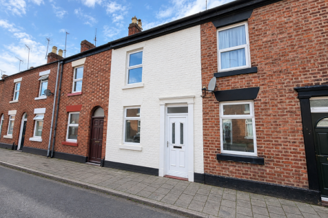 2 Bedroom Terraced in CH2 3AR