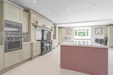 Fitted Kitchen