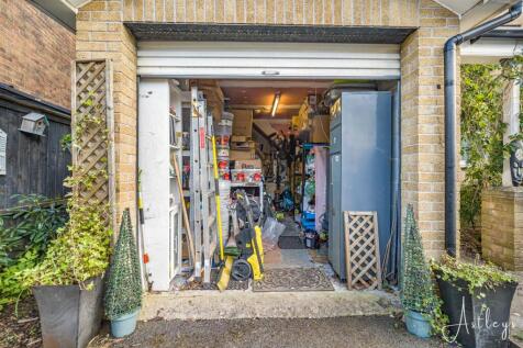 Garage.jpg
