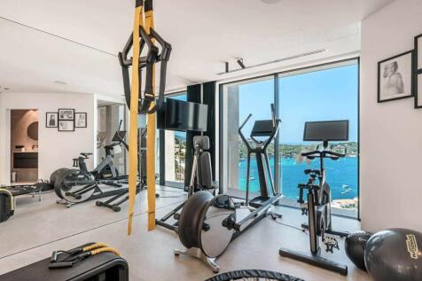 20-santa-ponsa-Meerblick-Villa in moderner Architektur-kaufen-gym