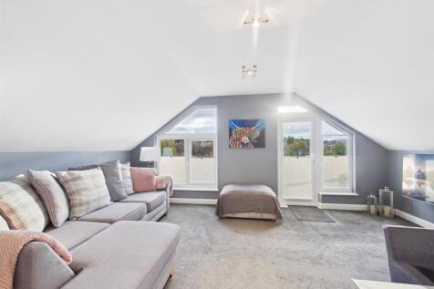 ANNEXE LOUNGE/KITCHEN