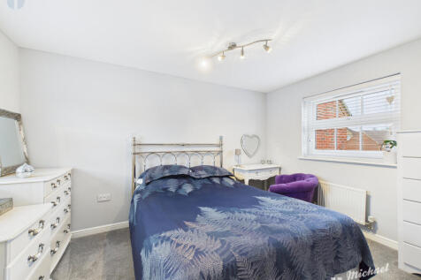 CAM03218G0-PR0837-STILL001