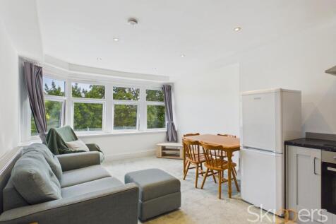 Kitchen/ Living area