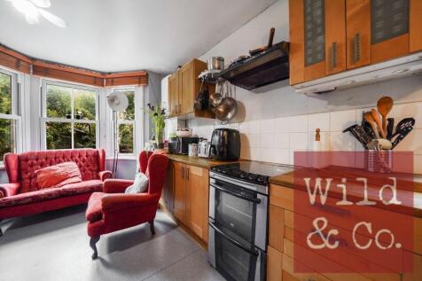 Mildenhall Road - e0DShOGkINEdMozh12ij.jpg