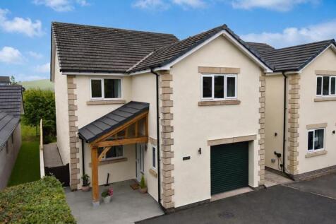 CILFRYN FRONT.jpg